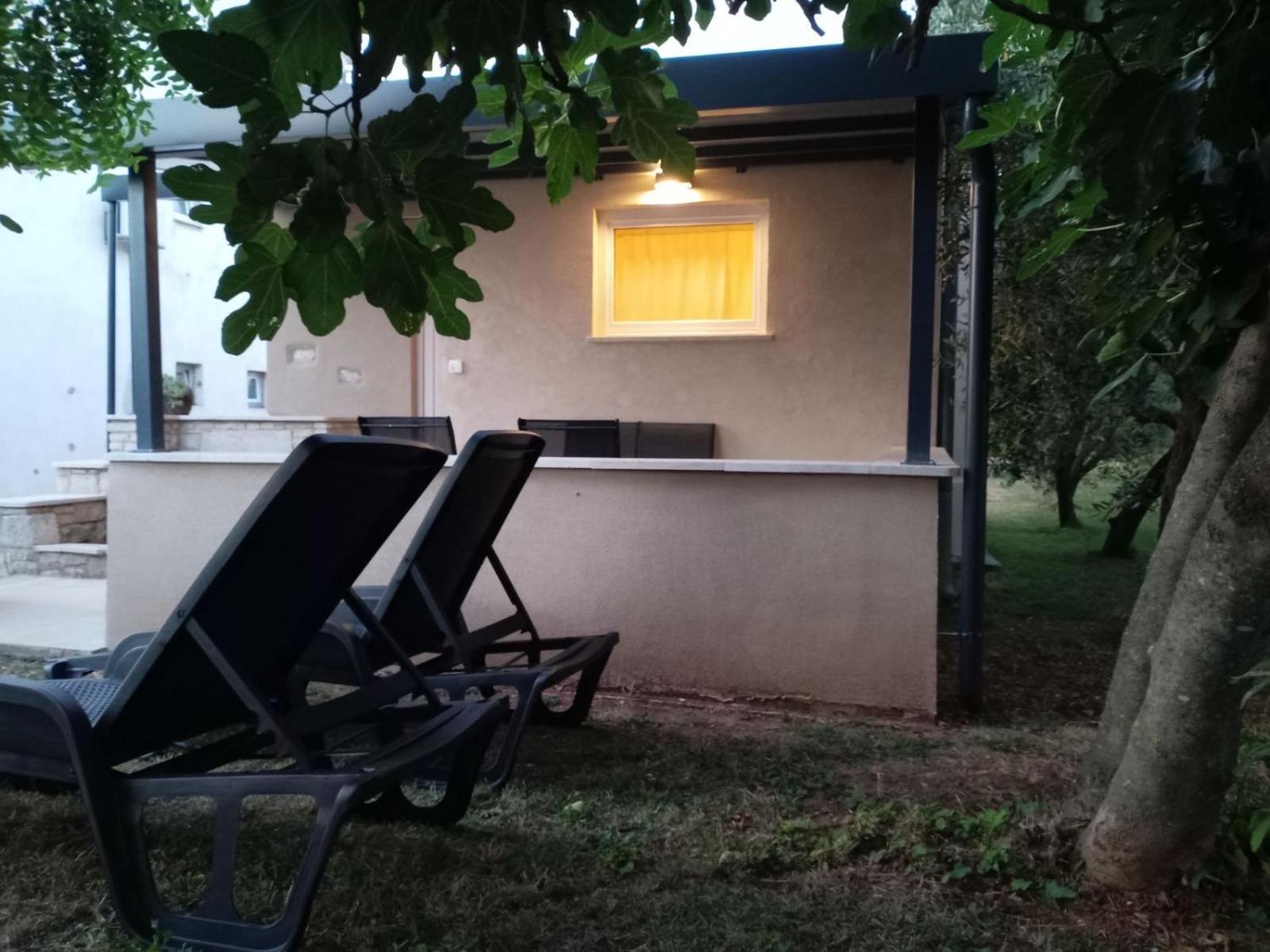 House For Rent Ulika Βίλα Valbandon Εξωτερικό φωτογραφία